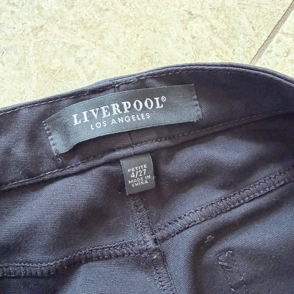 LIVERPOOL | Skinny Crop Jean-Style Legging, Size 4P (27) - Picture 2 of 6